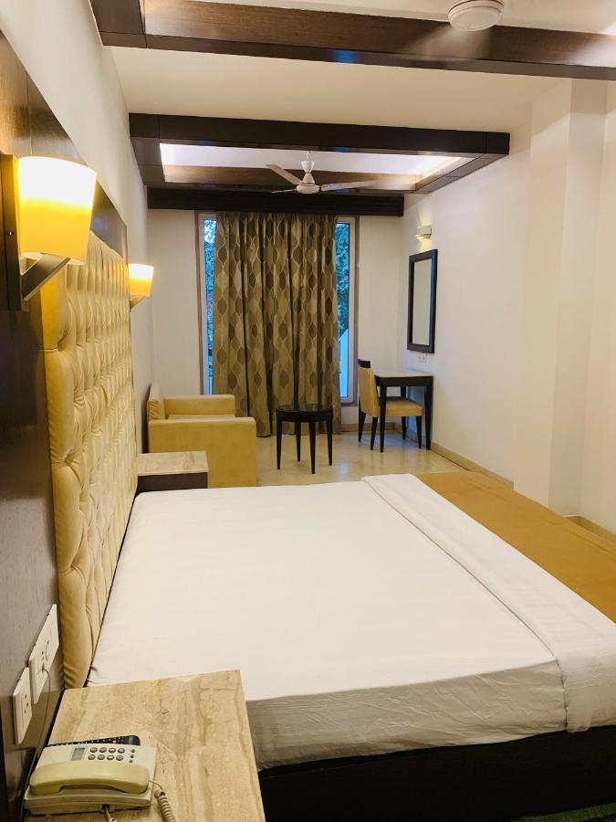 Metropolis Tourist Home Paharganj New Delhi Exteriör bild