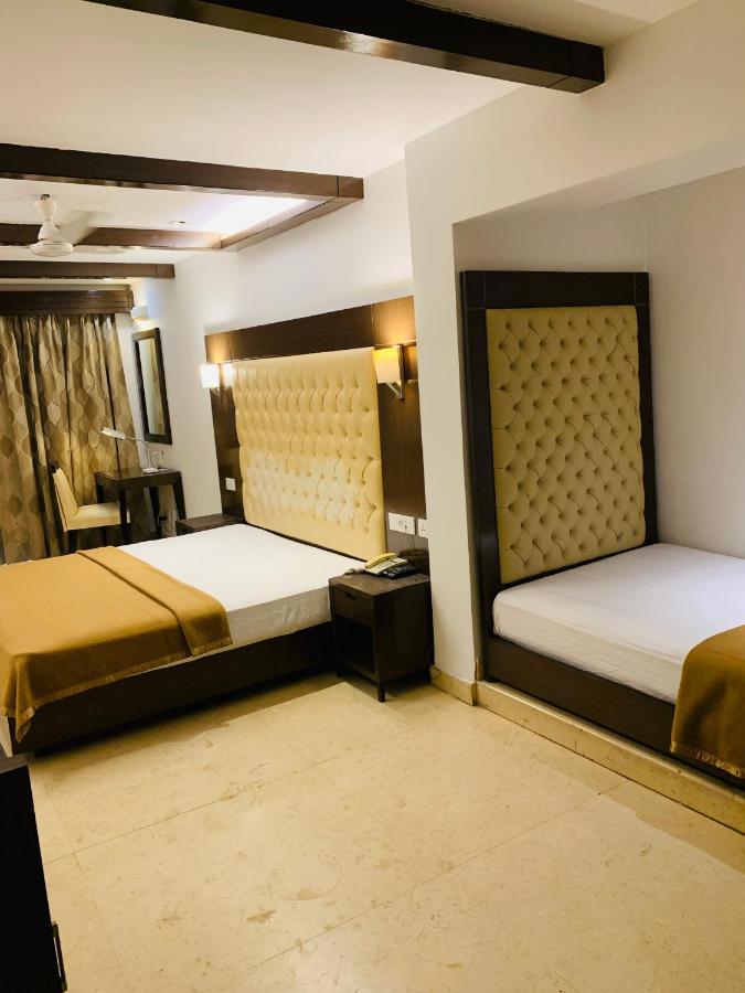 Metropolis Tourist Home Paharganj New Delhi Exteriör bild
