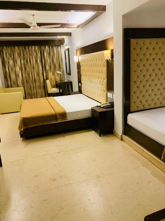 Metropolis Tourist Home Paharganj New Delhi Exteriör bild