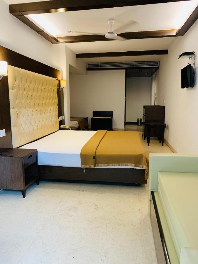 Metropolis Tourist Home Paharganj New Delhi Exteriör bild