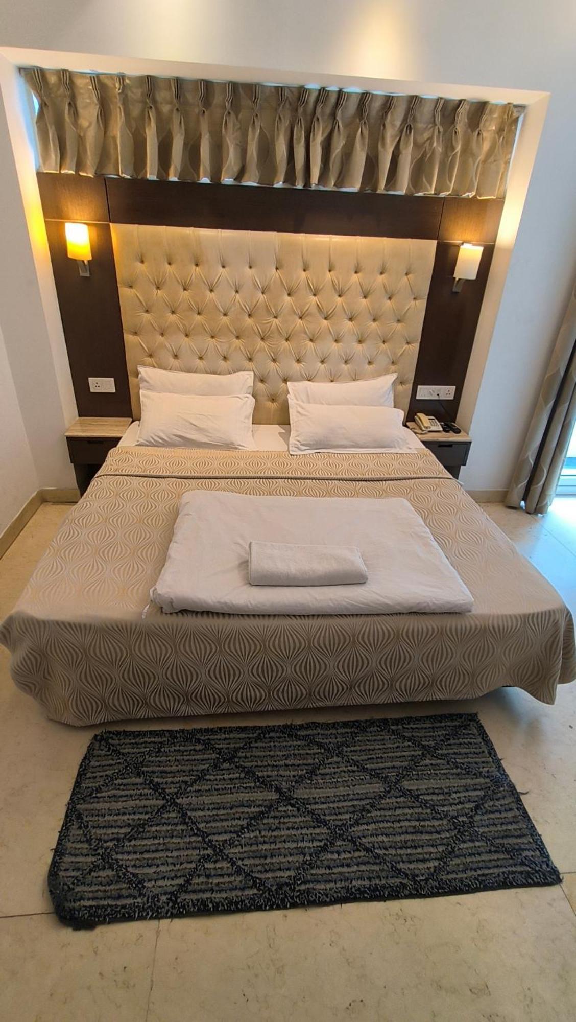 Metropolis Tourist Home Paharganj New Delhi Exteriör bild