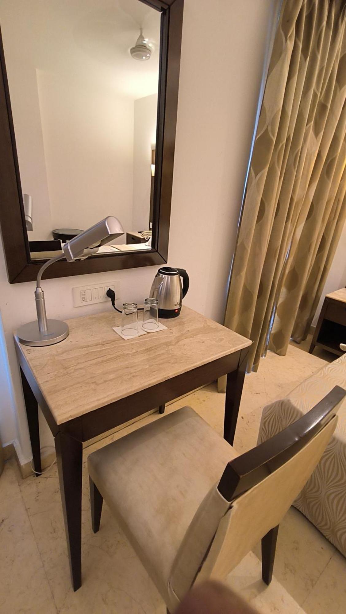 Metropolis Tourist Home Paharganj New Delhi Exteriör bild